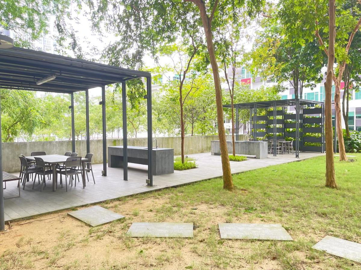 1Medini 1BedRoom NiceView By WP Homestay Johor Bahru Luaran gambar